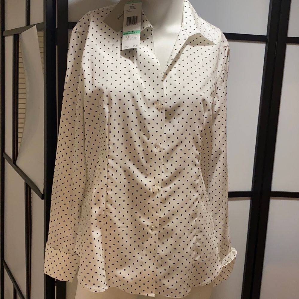 NWT Jones New York, size 8, polka dot black and white top